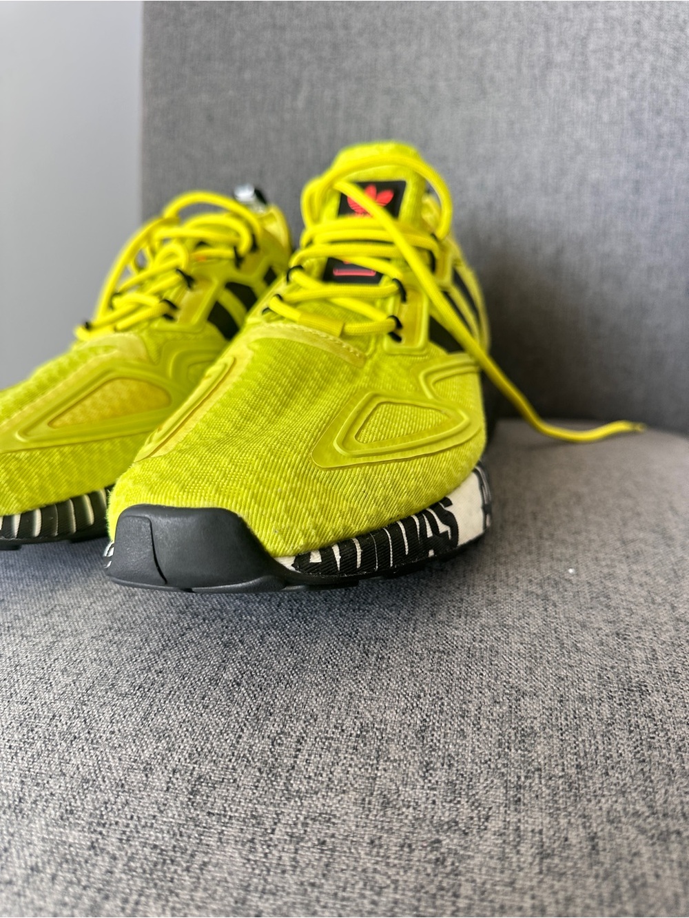 Men adidas Originals ZX 2K Boost Solar Yellow Black Graphic Print Sneakers 9 ½ - Picture 12 of 15